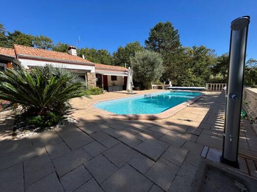 Maison à vendre 464 000 € 8 pièces 4 chambres 184 m² 9 244 m² de terrain Telindiere-Surchaud-Pruniere-Boiseau Sud Saint-Jean-de-Boiseau 44640