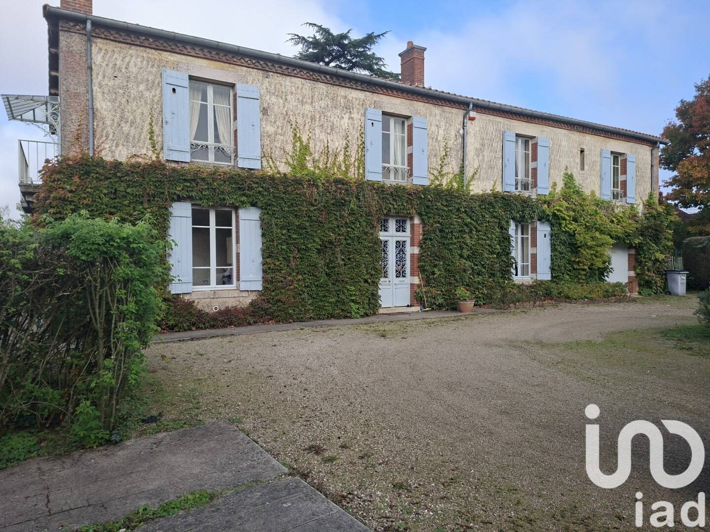 Maison 10 pièces 306 m² · à Bragny-sur-Saône · 306 m² · 345 000 €