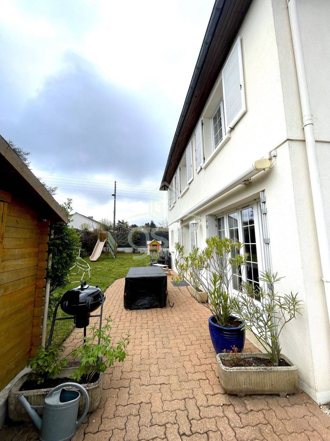 Maison 7 pièces 143 m² · à Montbazon · 143,4 m² · 295 000 €