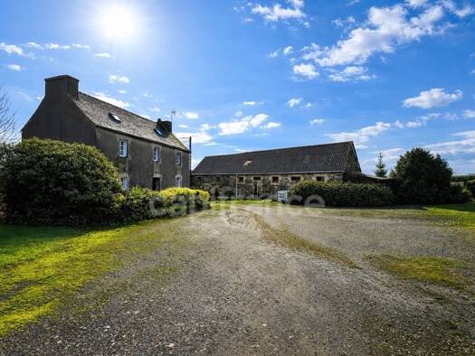 Ferme à vendre 164 000 € 4 pièces 2 chambres 86 m² 1 180 m² de terrain Ploudiry 29800