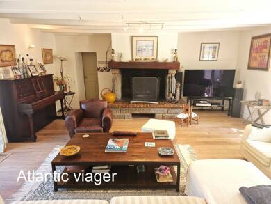 Maison en viager occupé Bouquet 520 000 € 1 pièce 1 chambre 234 m² 2 700 m² de terrain Grandchamps-des-Fontaines 44119