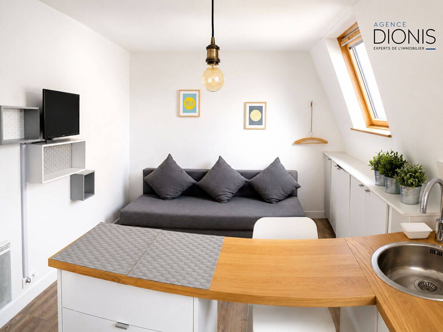 Appartement 1 pièce 12 m² · à Paris 10ème Arrondissement · 12 m² · 756 €