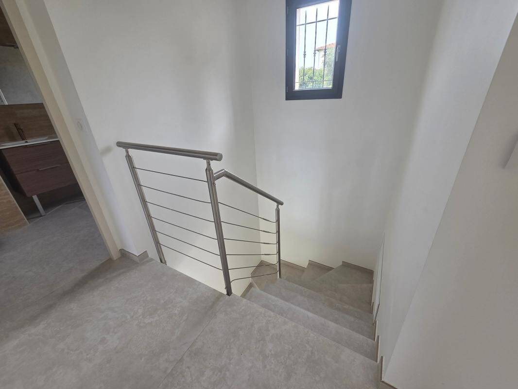 MAISON CHEMIN DE CREMAT — 15