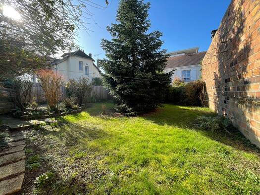 Terrain à vendre 112 000 € 181 m² de terrain Sud Arpajon 91290