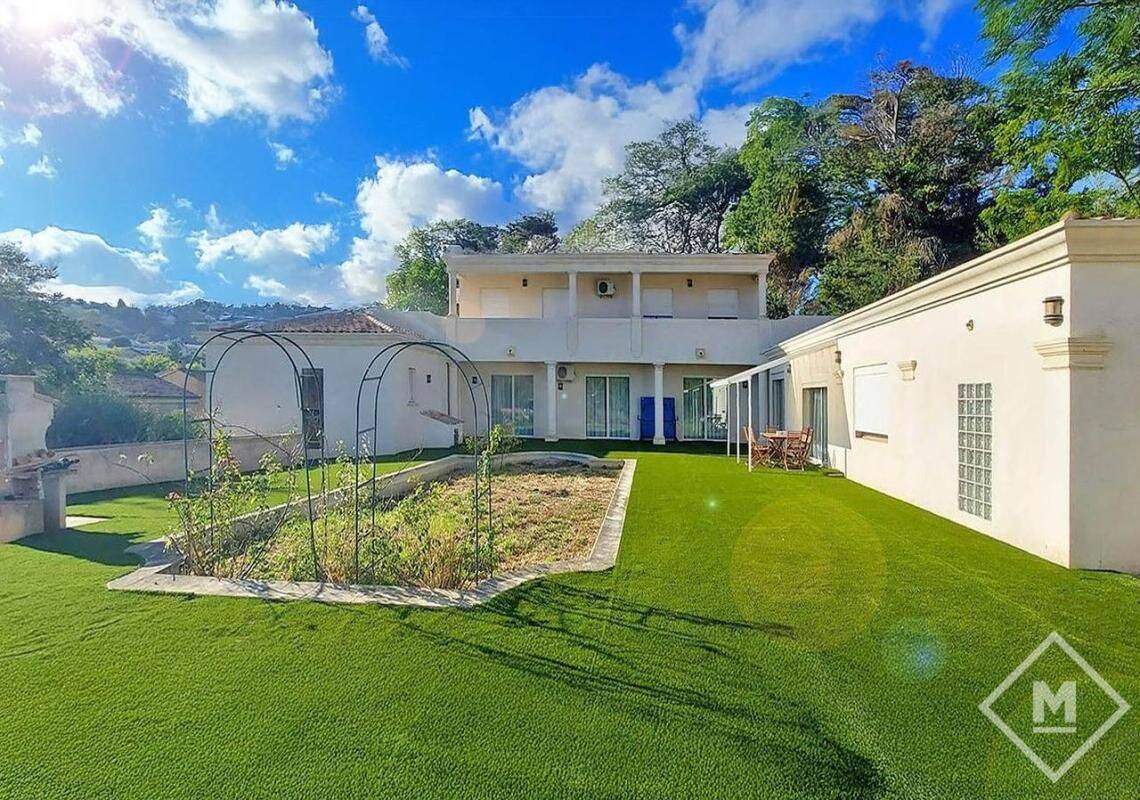Maison 8 pièces 478 m² · à Marseille 12ème Arrondissement · 478 m² · 1 250 000 €