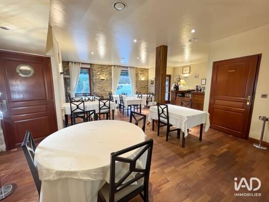 Local commercial à vendre 214 000 € 161 m² de surface de vente Centre Guingamp 22200