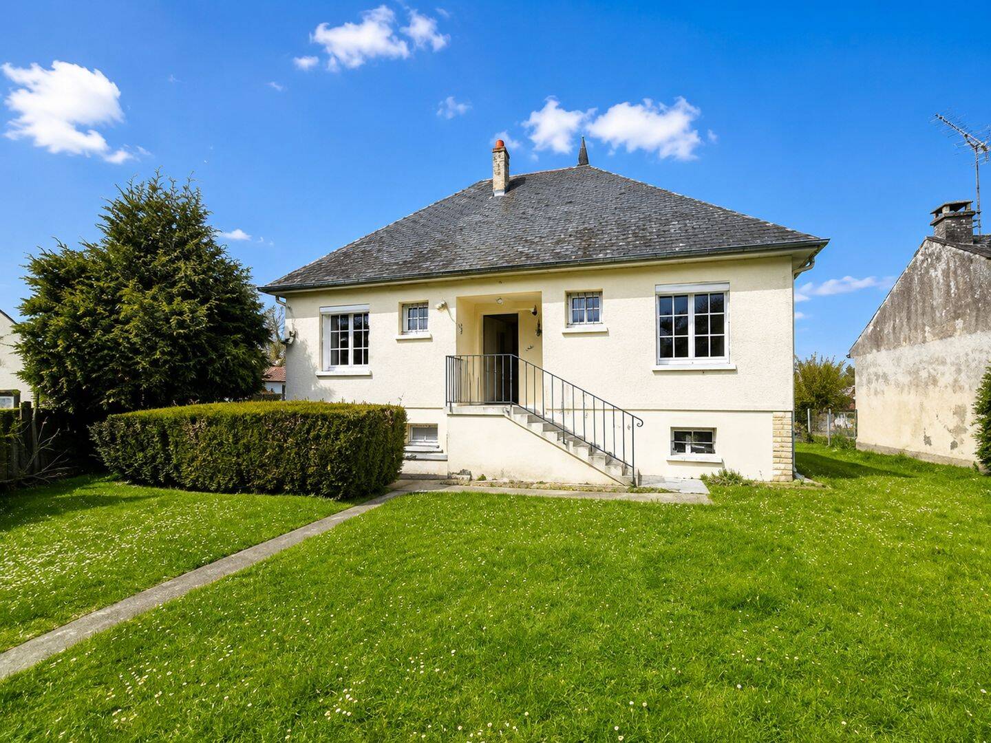 Maison 3 pièces 106 m² · à Lorris · 106 m² · 155 000 €