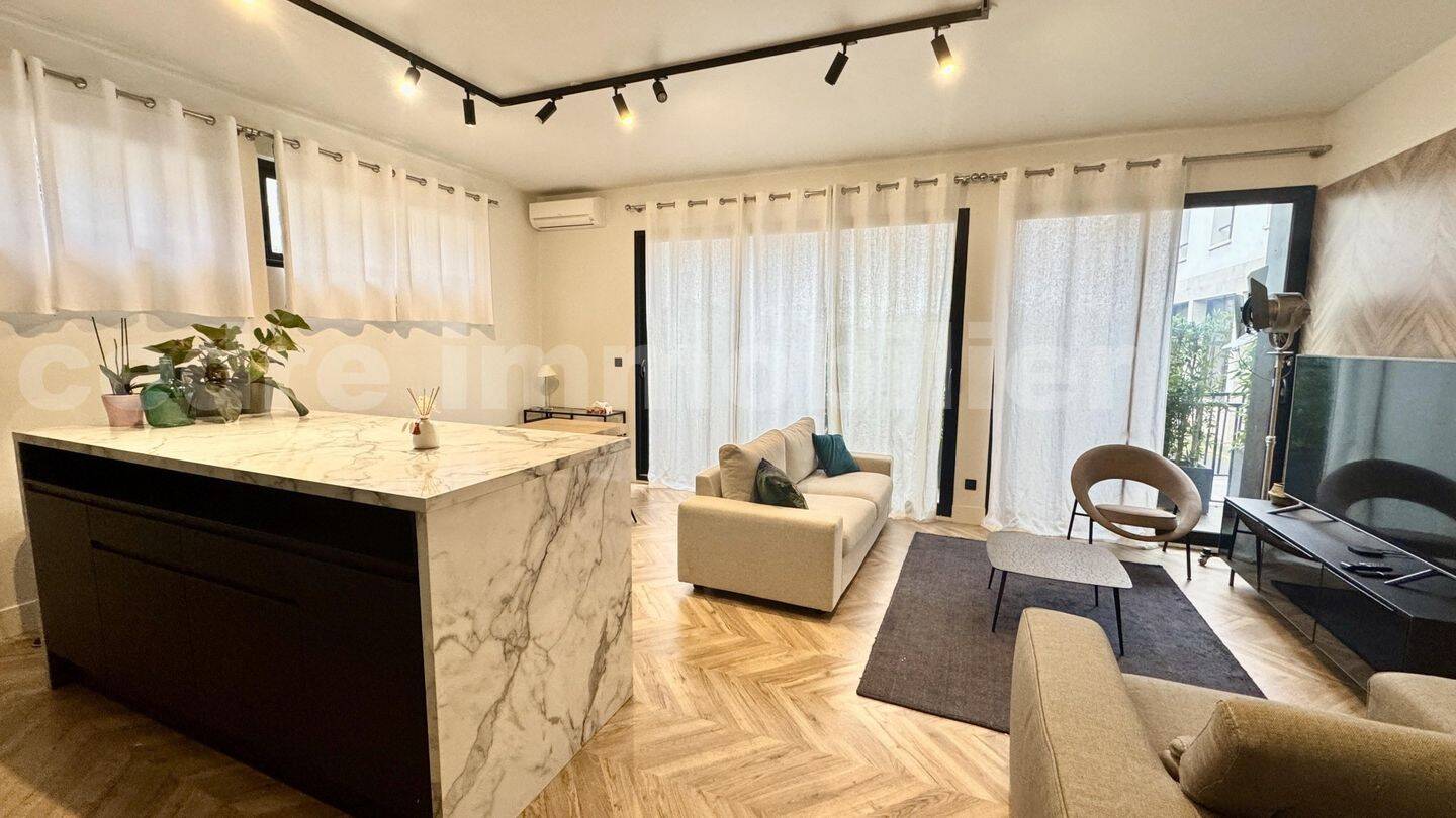 Appartement 2 pièces 57 m² · à Orléans · 57,2 m² · 1 077 €