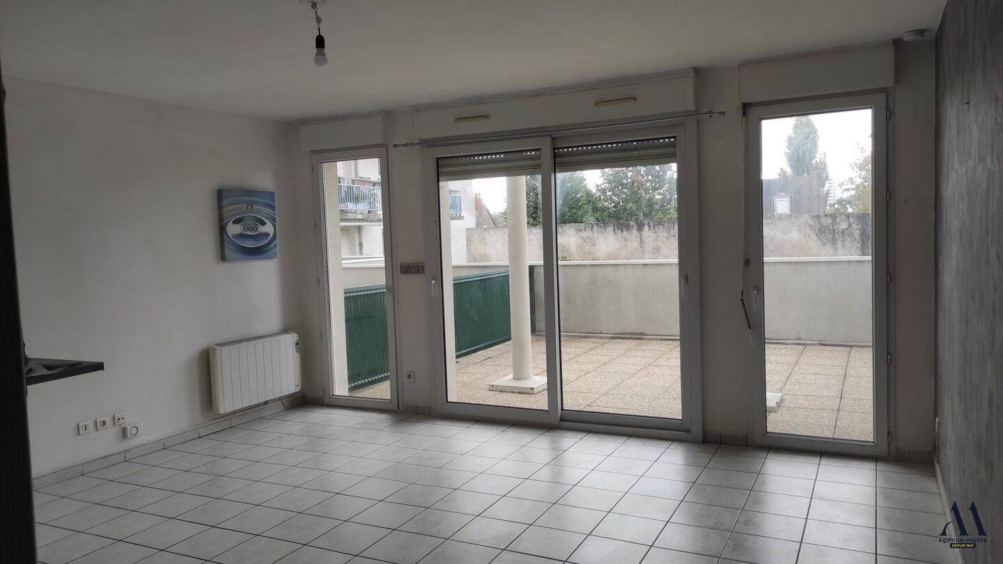 Appartement 1 pièce 36 m² · à Saint-Cyr-sur-Loire · 36 m² · 531 €