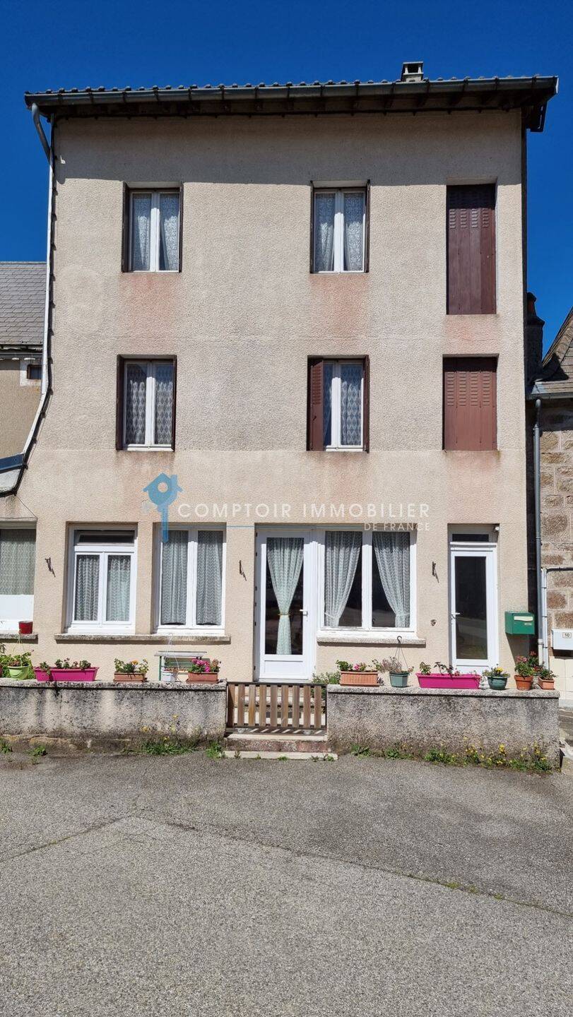 Maison 15 pièces 280 m² · à Le Béage · 280 m² · 139 100 €