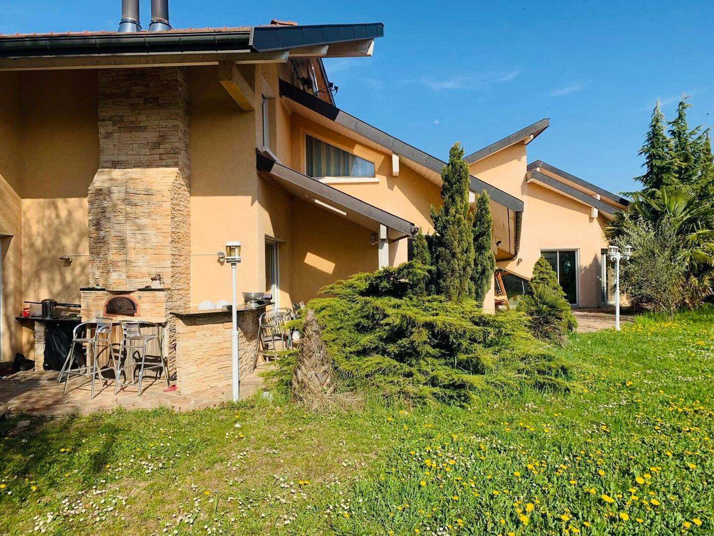 Maison 20 pièces 385 m² · à Veigy-Foncenex · 385 m² · 990 000 €
