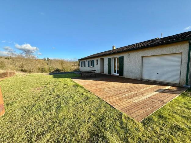 Maison à vendre 226 000 € 5 pièces 4 chambres 113 m² 9 093 m² de terrain Rural Nord et Rural Est Castres 81100