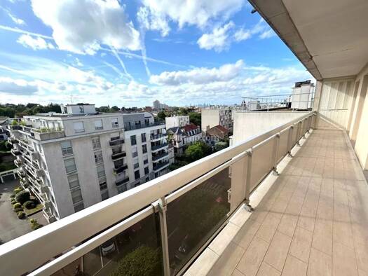 Appartement à vendre 368 000 € 3 pièces 2 chambres 64 m² Étage 7/8 La Gare Clamart 92140
