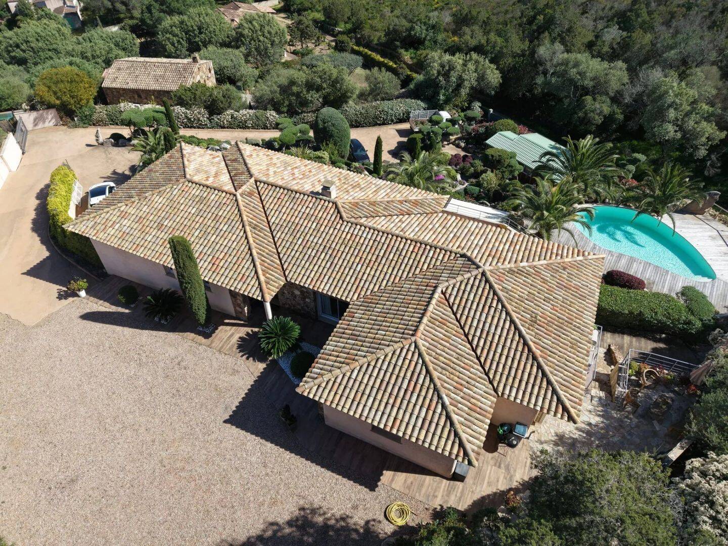 Maison 13 pièces 296 m² · à Porto-Vecchio · 296 m² · 1 990 000 €