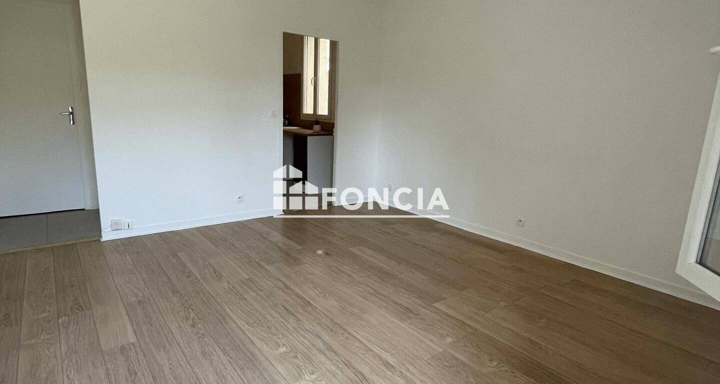 Appartement 2 pièces 46 m² · à Melun · 46,5 m² · 823 €