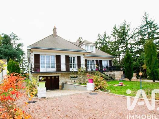 Maison à vendre 276 000 € 5 pièces 3 chambres 145 m² 6 656 m² de terrain Lion-en-Sullias 45600