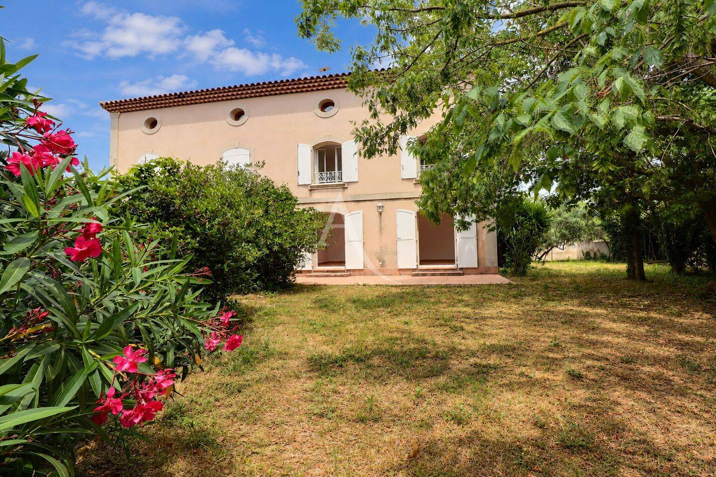 Maison 5 pièces 159 m² · à Marseille 12ème Arrondissement · 159 m² · 1 917 €