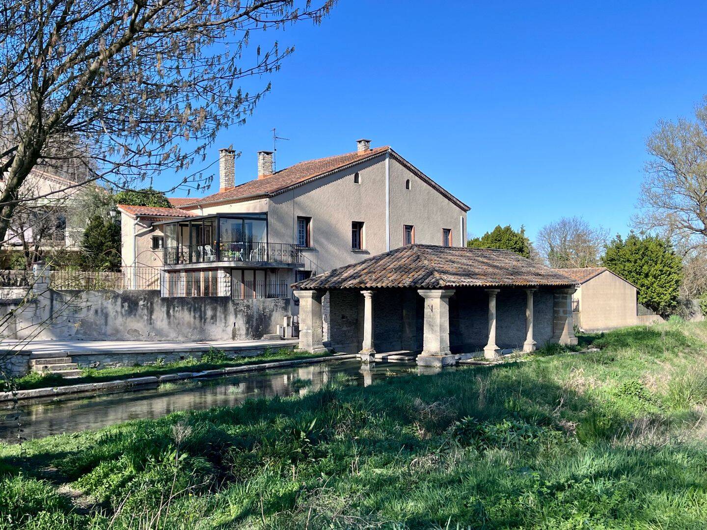 Maison 7 pièces 165 m² · à Lirac · 165 m² · 262 500 €