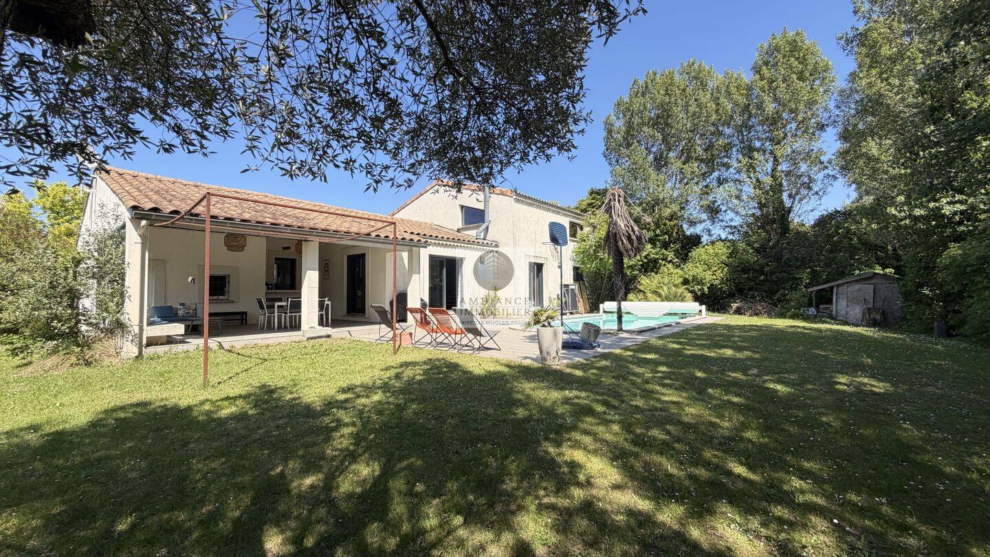Maison 7 pièces 154 m² · à Guilherand-Granges · 154 m² · 590 000 €