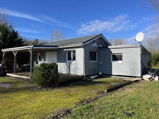 Maison de plain-pied à vendre 120 640 € 1 chambre 56 m² 3 923 m² de terrain Balinghem 62610