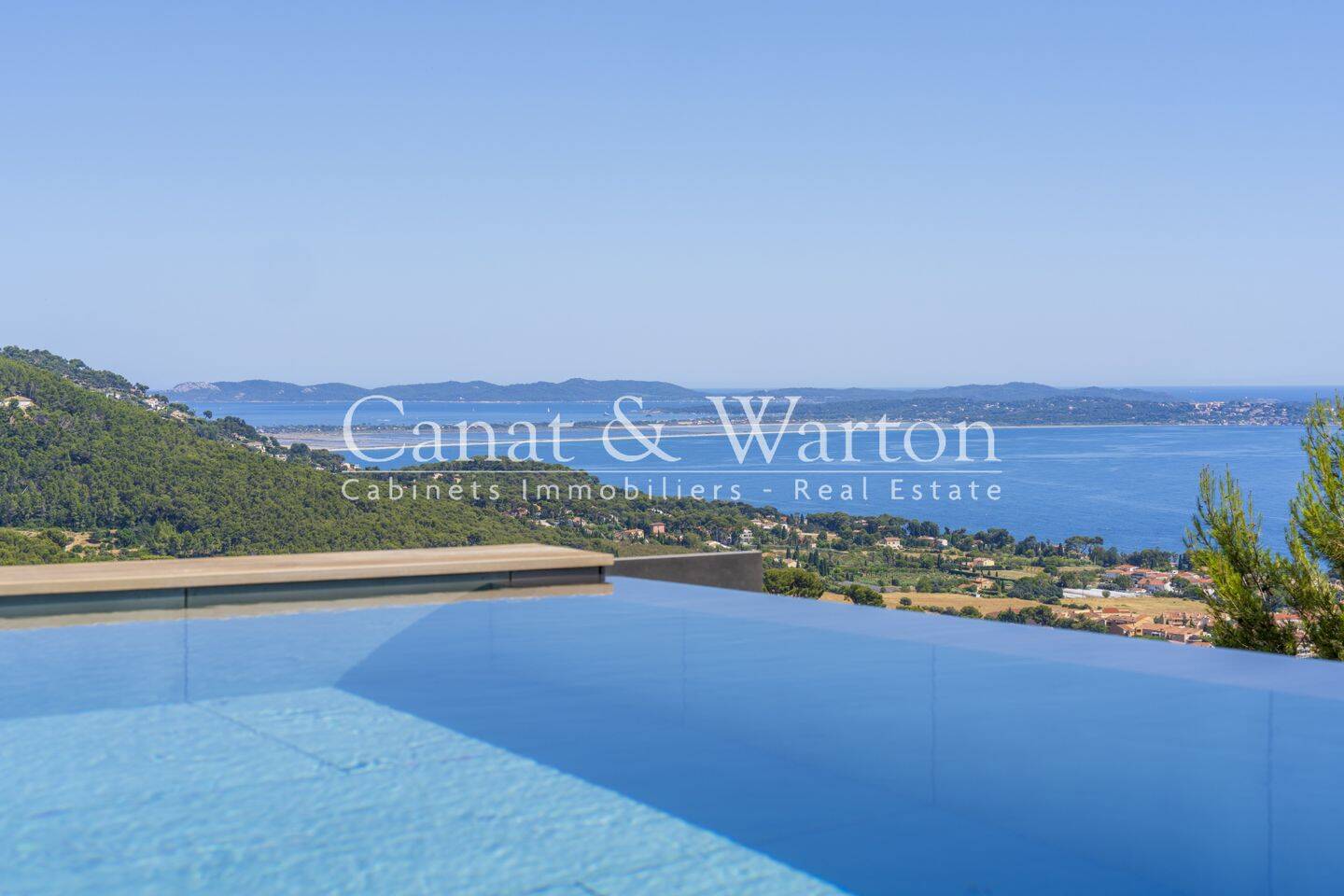 Maison 6 pièces 205 m² · à Carqueiranne · 205 m² · 1 872 000 €