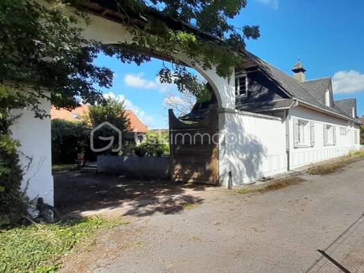 Maison à vendre 317 200 € 8 pièces 5 chambres 185 m² 3 845 m² de terrain Beaurainville 62990