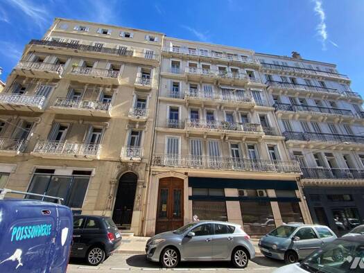 Appartement à vendre 201 680 € 2 pièces 1 chambre 77 m² 2ème étage Toulon 83000
