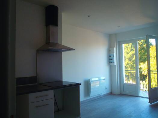 Appartement à louer 435 € 3 pièces 1 chambre 37,9 m² Chambles 42170