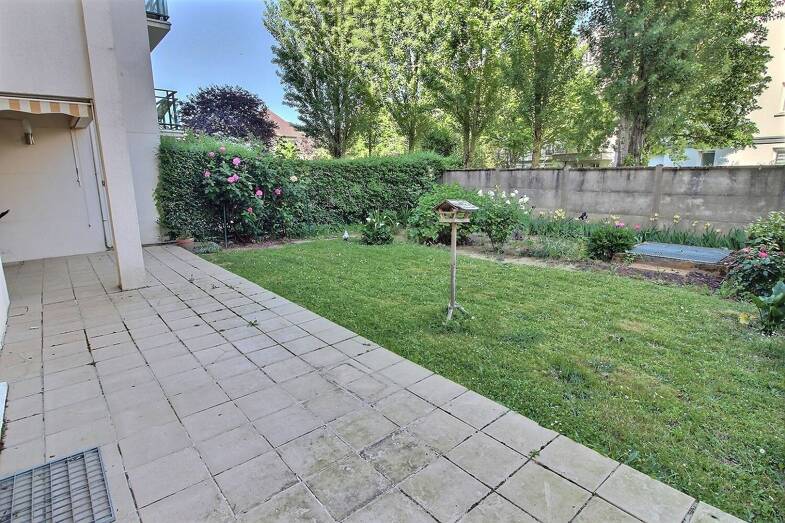 Appartement à vendre 249 100 € 3 pièces 2 chambres 81 m² RDC/4 Chartres 28000