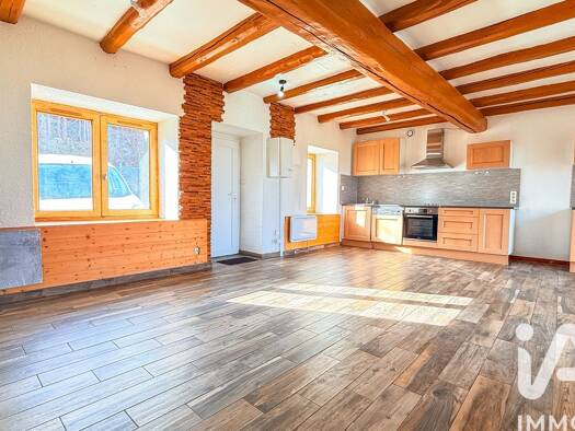 Maison à vendre 195 000 € 5 pièces 3 chambres 84 m² 100 m² de terrain Peripherie Saint-Genest-Lerpt 42530