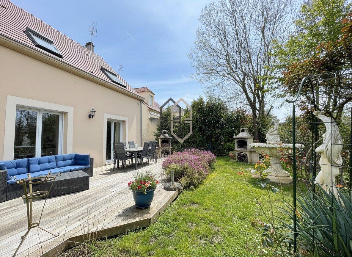 Maison 6 pièces 151 m² · à Sucy-en-Brie · 151 m² · 575 000 €