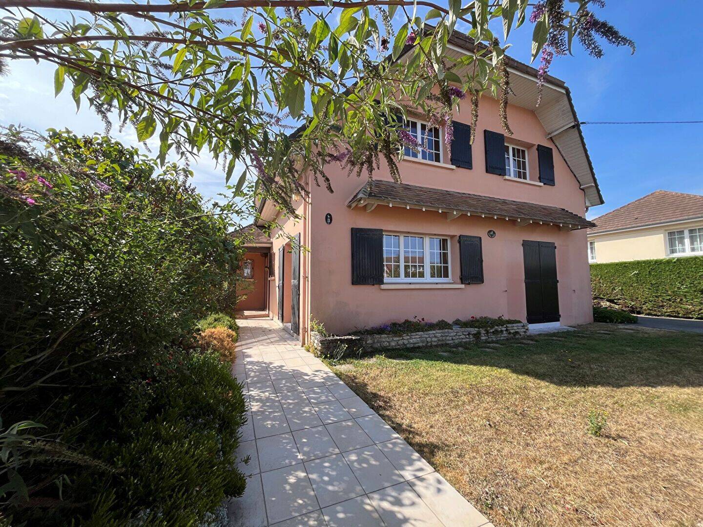 Maison 8 pièces 205 m² · à Ouistreham · 205 m² · 599 500 €