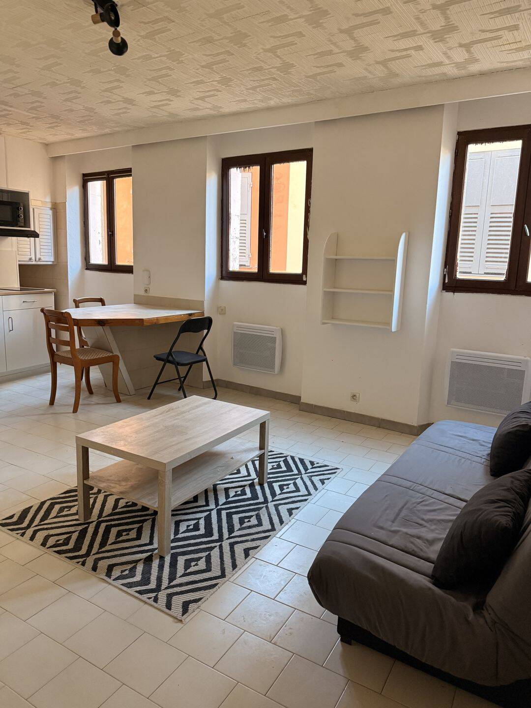 Appartement 1 pièce 29 m² · à Grasse · 28,9 m² · 573 €/mois