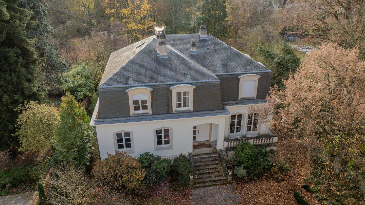 Maison 10 pièces 260 m² · à Longeville-lès-Metz · 260 m² · 925 000 €
