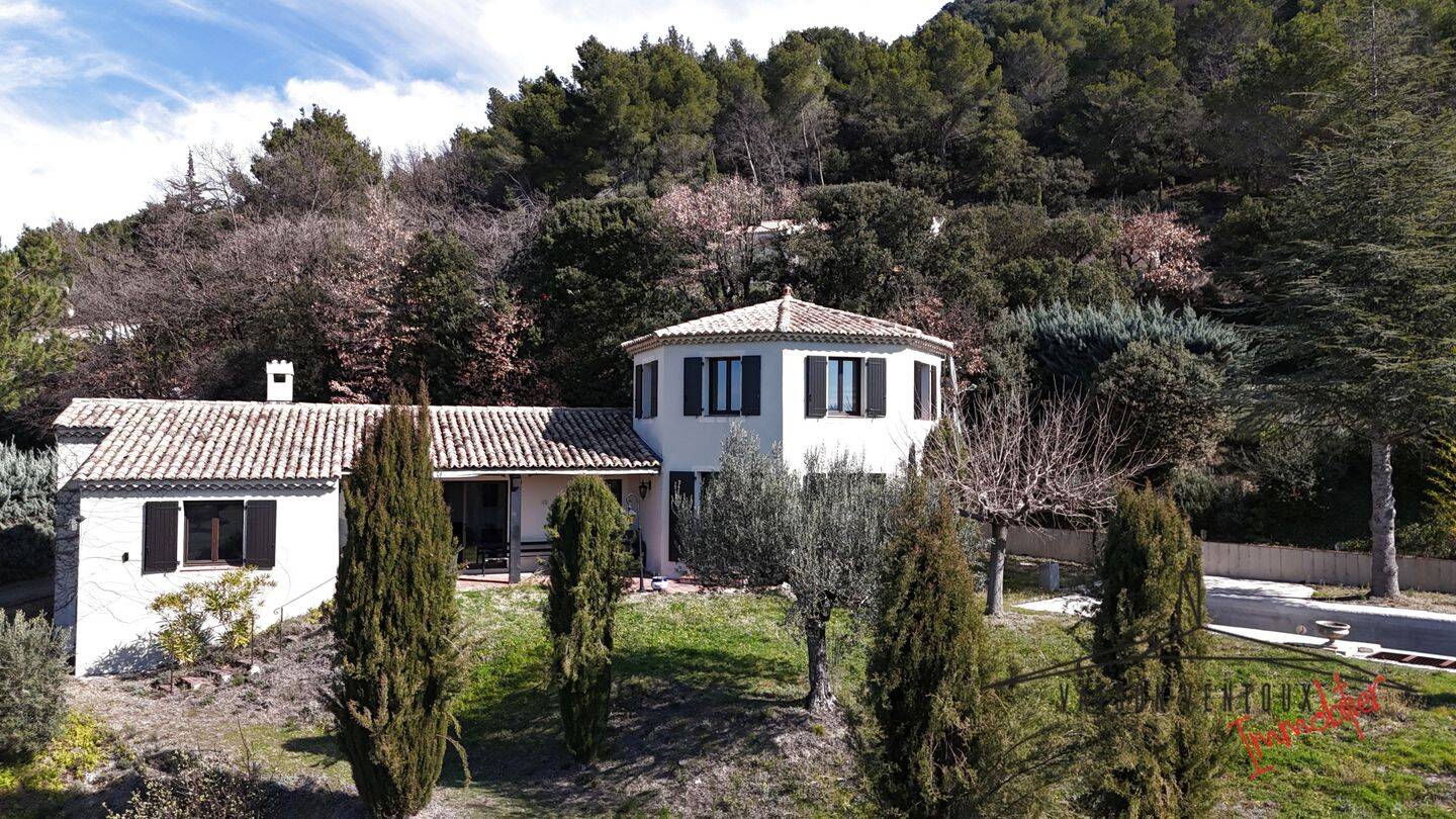 Maison 6 pièces 174 m² · à Séguret · 174 m² · 598 000 €