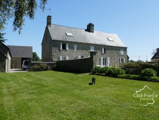 Villa à vendre 378 000 € 7 pièces 4 chambres 207 m² 5 820 m² de terrain Picauville 50360