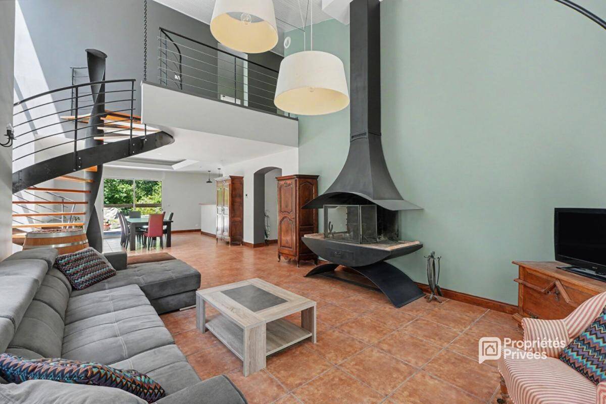 Maison 5 pièces 181 m² · à Bouloc · 181 m² · 480 000 €