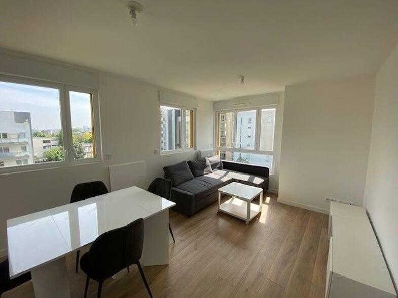 Appartement à louer 1 800 € 3 pièces 2 chambres 71 m² 5ème étage Gresillons Gennevilliers 92230
