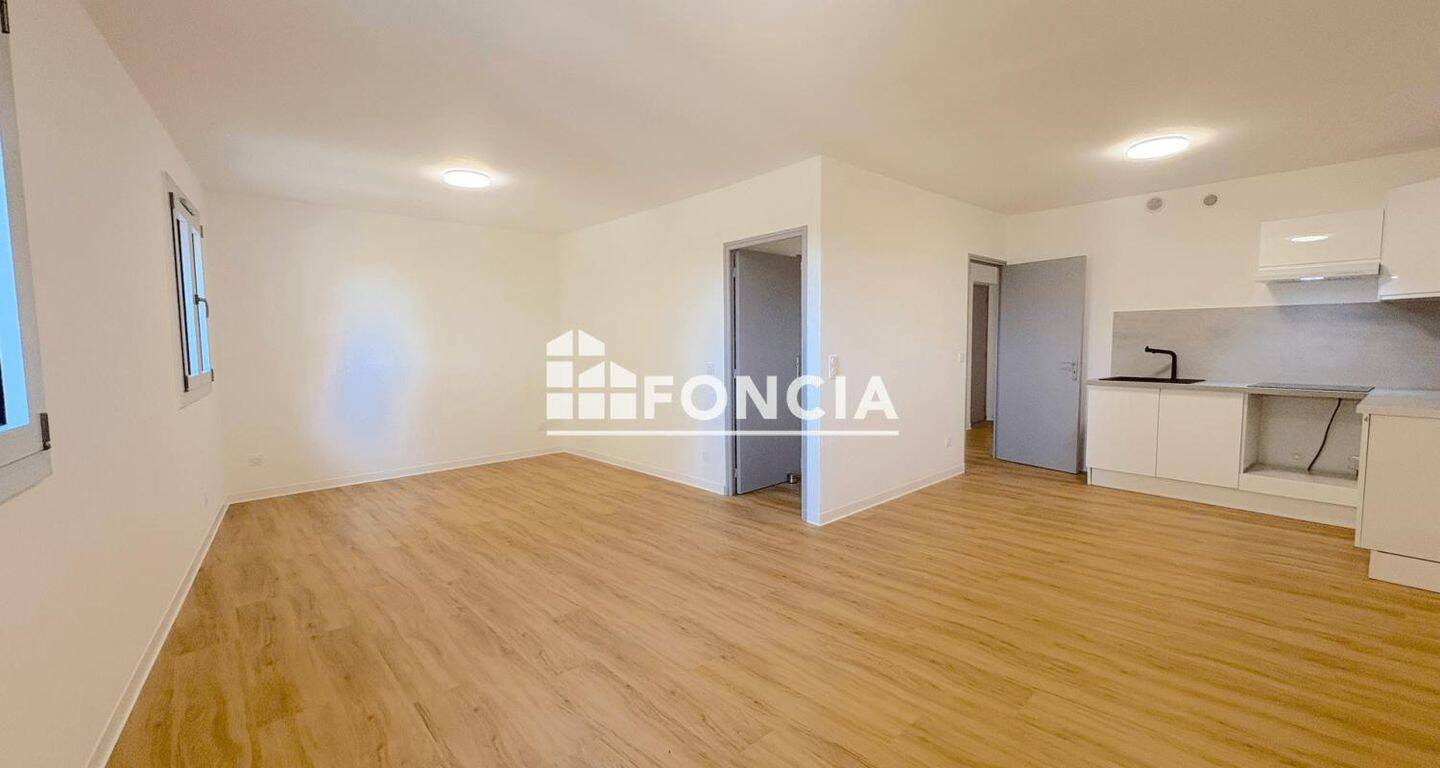 Appartement 3 pièces 72 m² · à Carpentras · 71,6 m² · 640 €