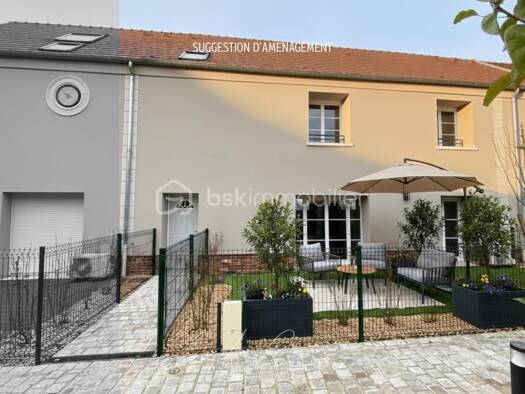 Maison de ville à louer 2 100 € 4 pièces 3 chambres 138 m² 37 m² de terrain Tillet et Est Bussy-Saint-Georges 77600