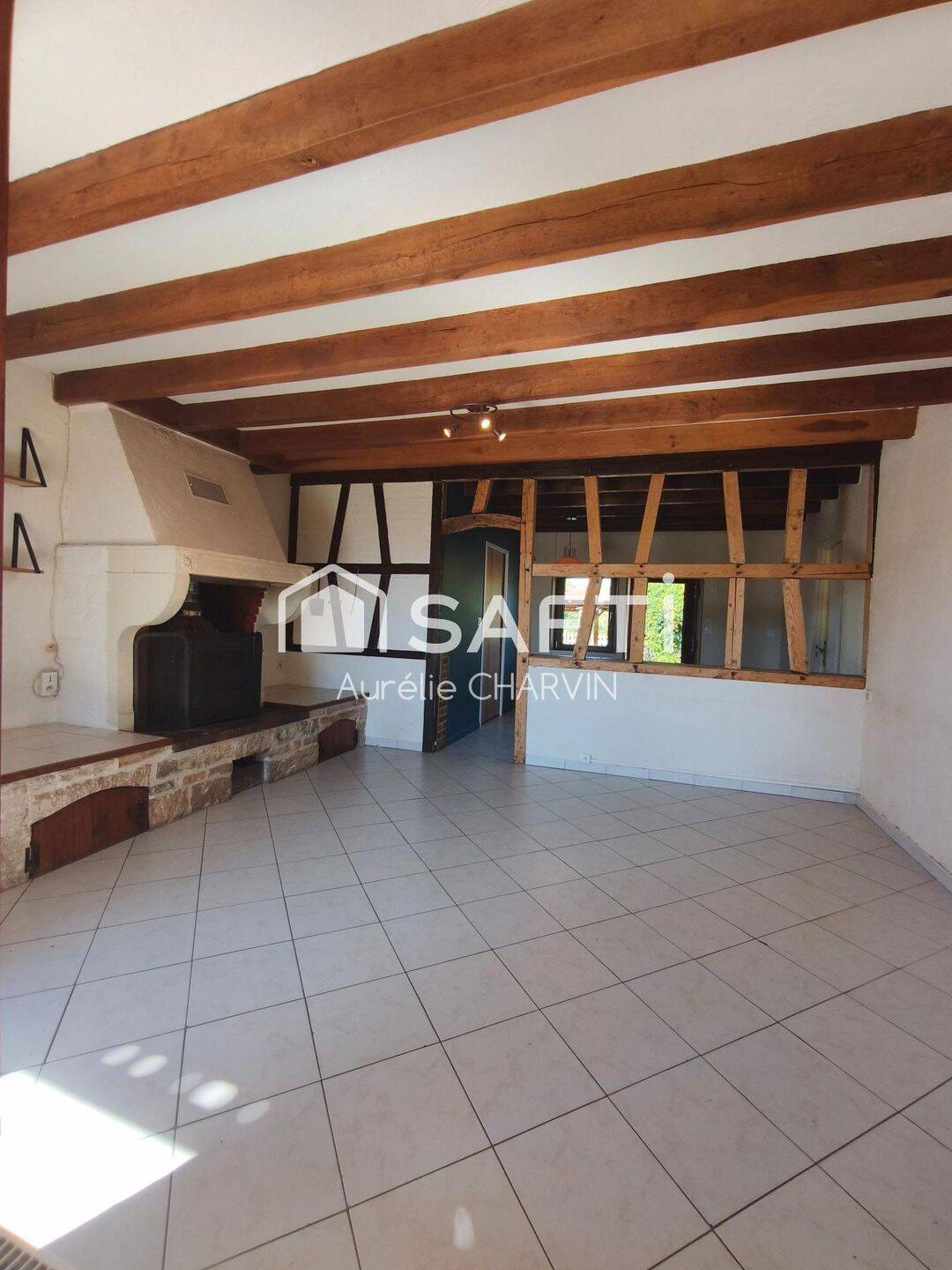 Maison 11 pièces 264 m² · à Cuiseaux · 264 m² · 299 000 €