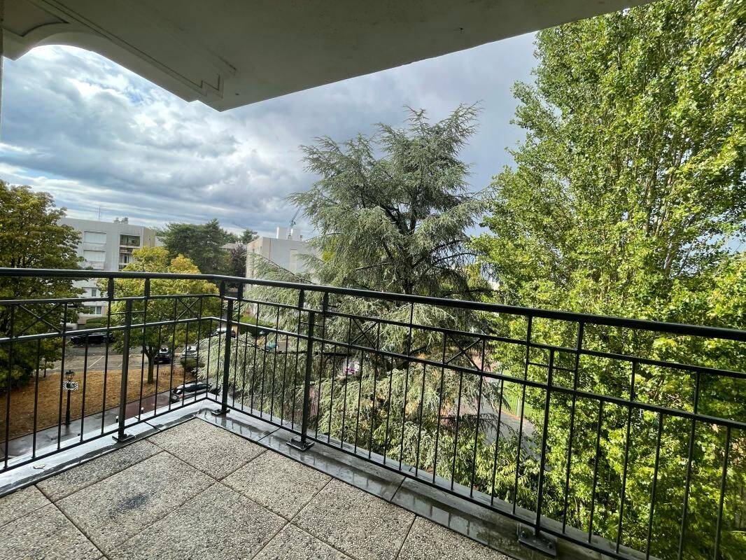 Appartement 2 pièces 39 m² · à Le Plessis-Robinson · 39,3 m² · 1 220 €/mois