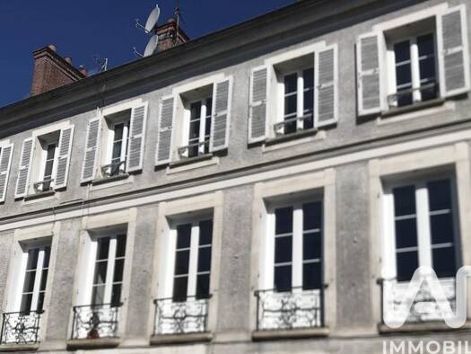 Duplex à vendre 435 000 € 5 pièces 4 chambres 108,7 m² Étage 2/2 Ville Sud Ouest Fontainebleau 77300