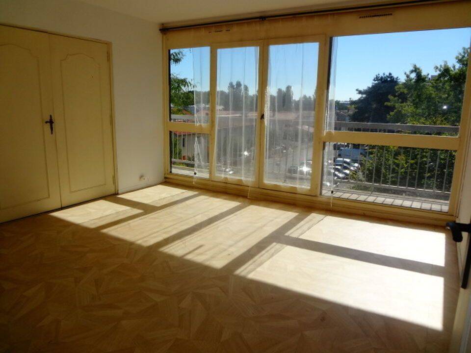 Appartement 2 pièces 56 m² · à Cenon · 56 m² · 705 €/mois