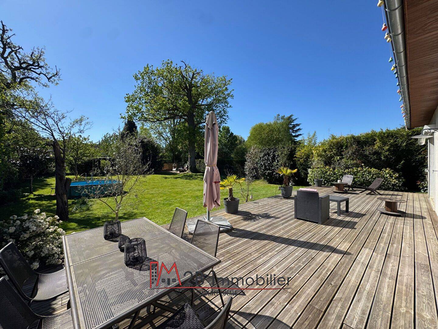 Maison 8 pièces 190 m² · à Gouvernes · 190 m² · 617 000 €