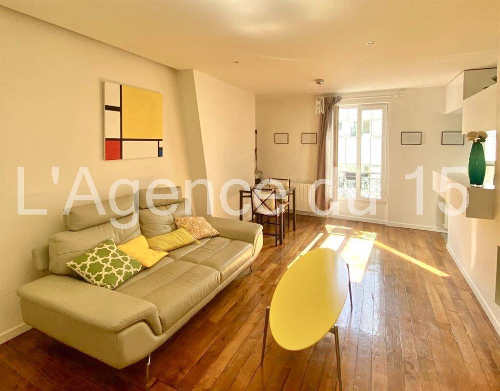 Appartement 2 pièces 45 m² · à Paris 15ème Arrondissement · 45,2 m² · 1 795 €