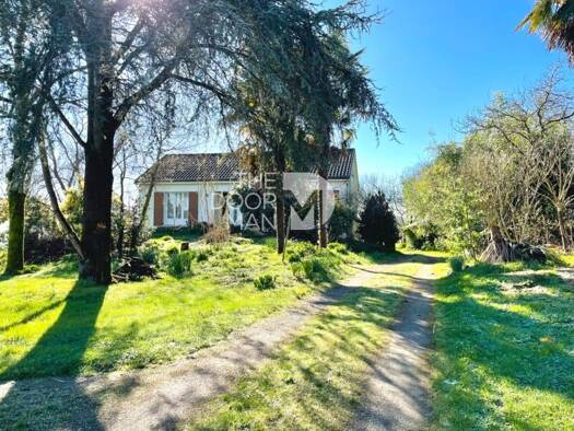 Maison à vendre 283 000 € 5 pièces 3 chambres 90 m² 5 748 m² de terrain Vue 44640