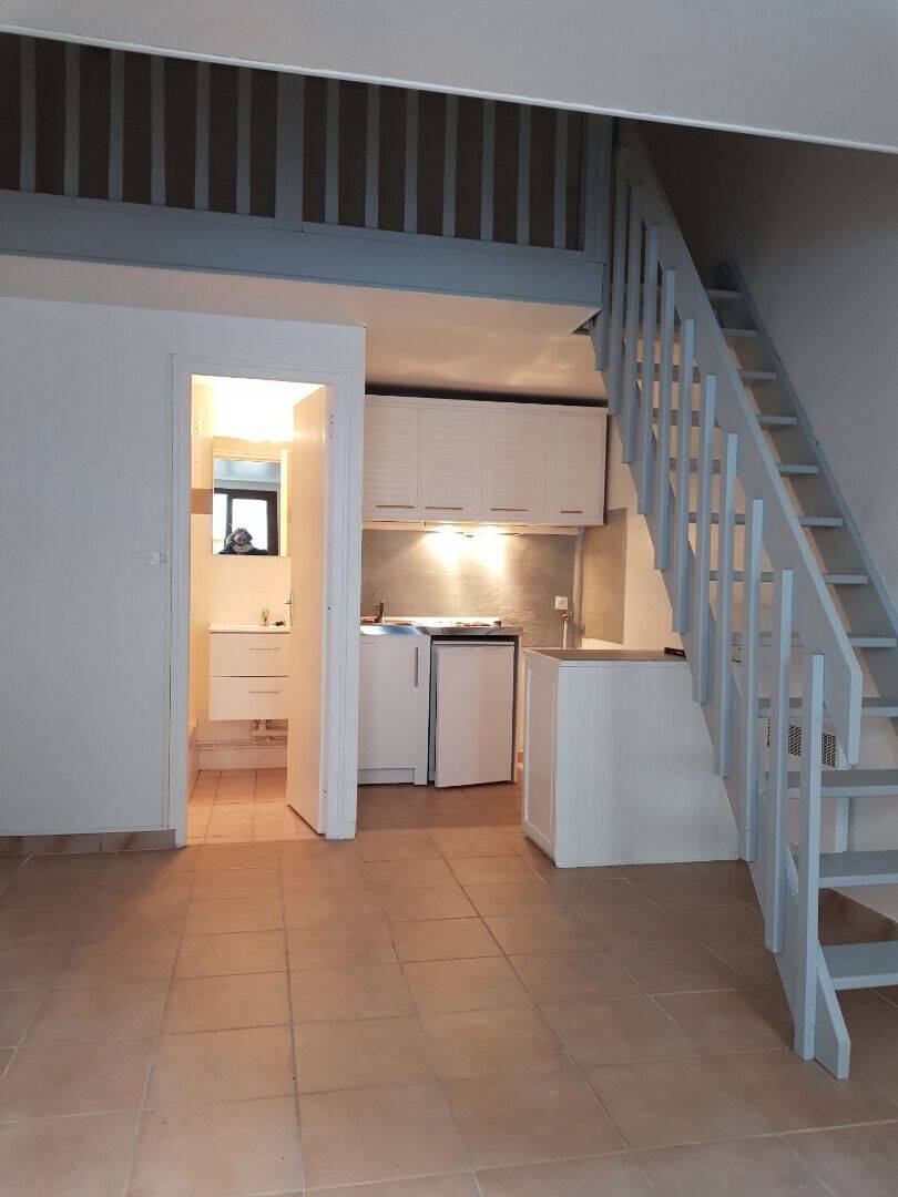 Appartement 1 pièce 30 m² · à Étampes · 29,8 m² · 557 €/mois