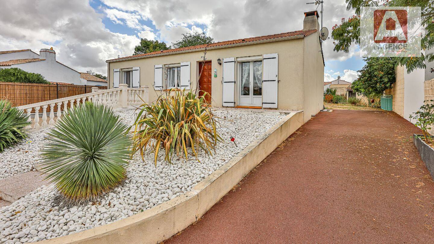 Maison 4 pièces 84 m² · à Le Fenouiller · 83,6 m² · 276 400 €