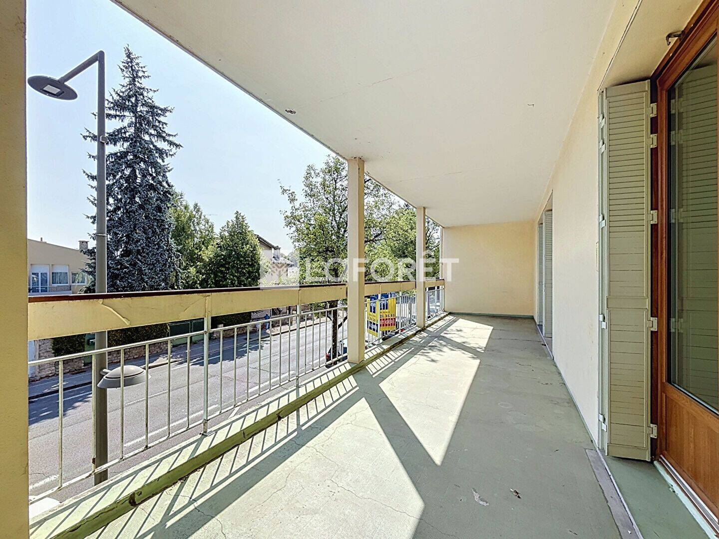 Appartement 5 pièces 105 m² · à Bourg-en-Bresse · 105 m² · 950 €